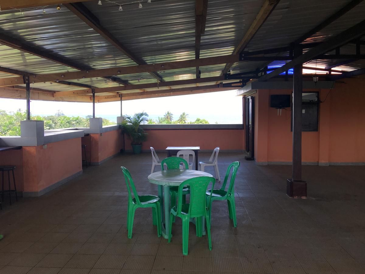 Hotel Lobe Kribi Bagian luar foto