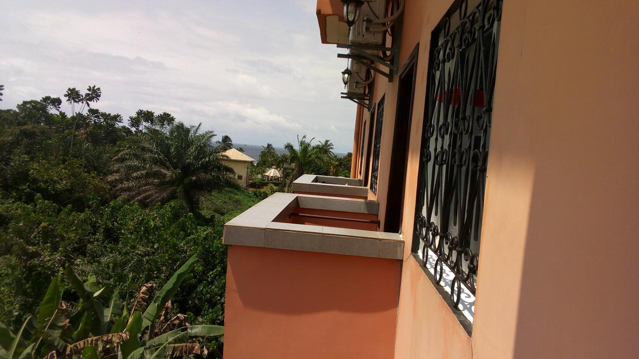 Hotel Lobe Kribi Bagian luar foto