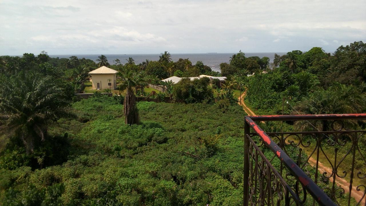 Hotel Lobe Kribi Bagian luar foto