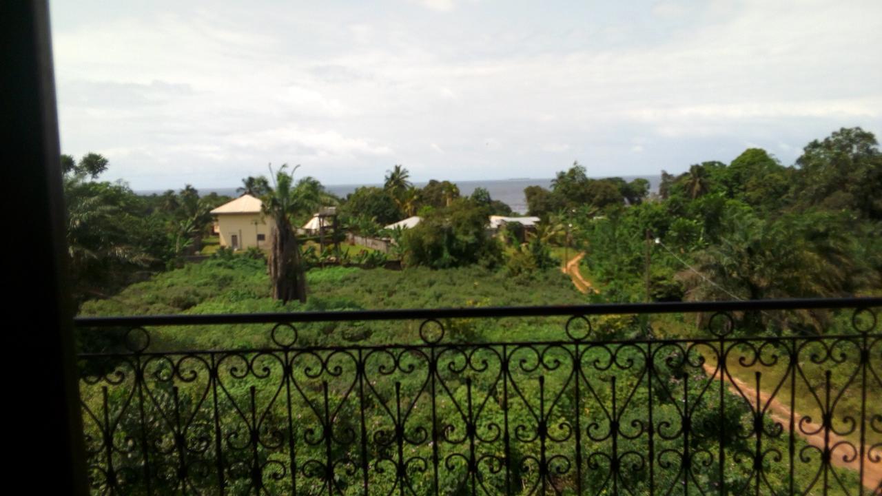 Hotel Lobe Kribi Bagian luar foto