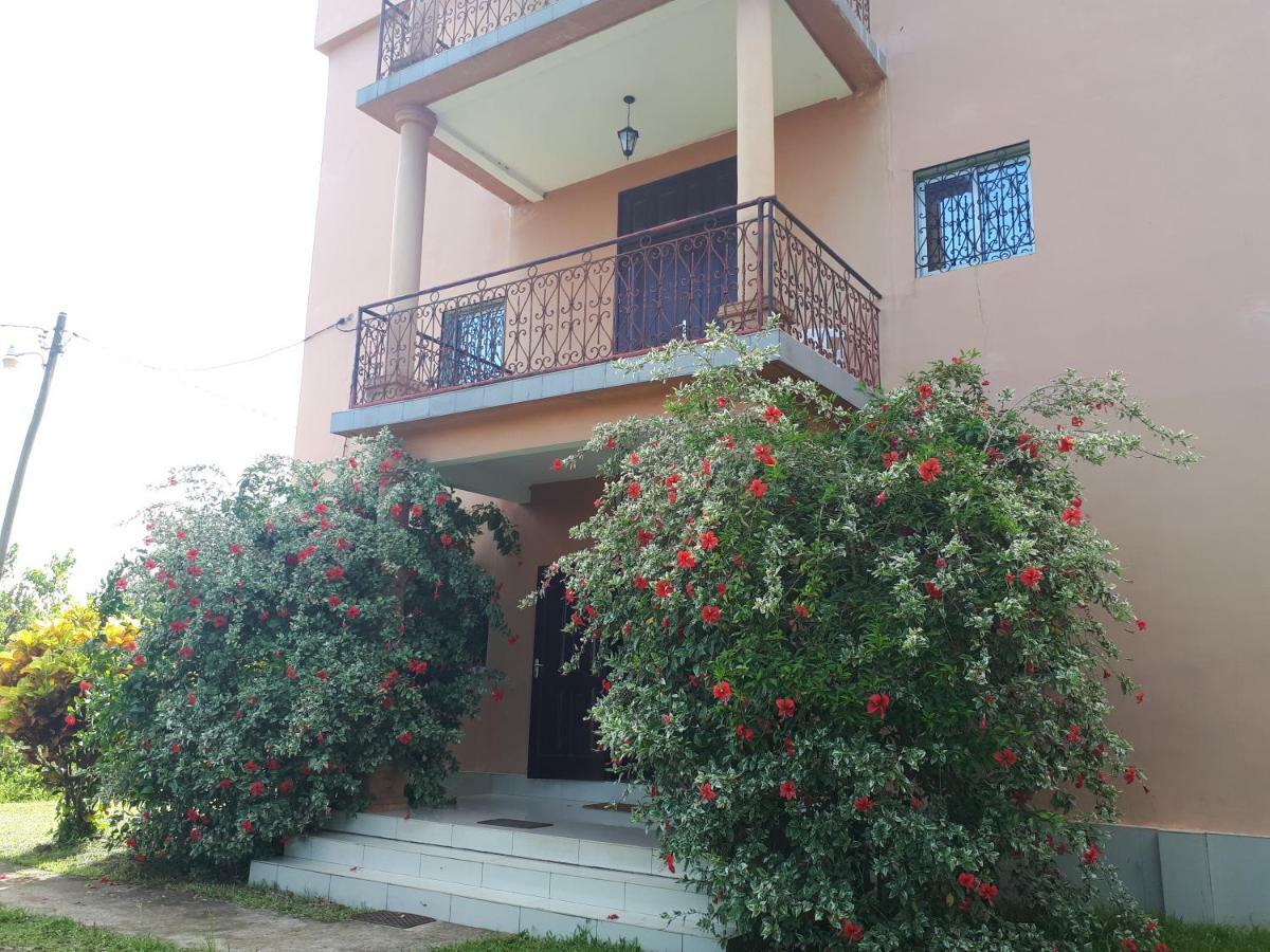 Hotel Lobe Kribi Bagian luar foto